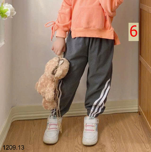 26HA1209.13 - QUẦN THỂ THAO CHO BÉ