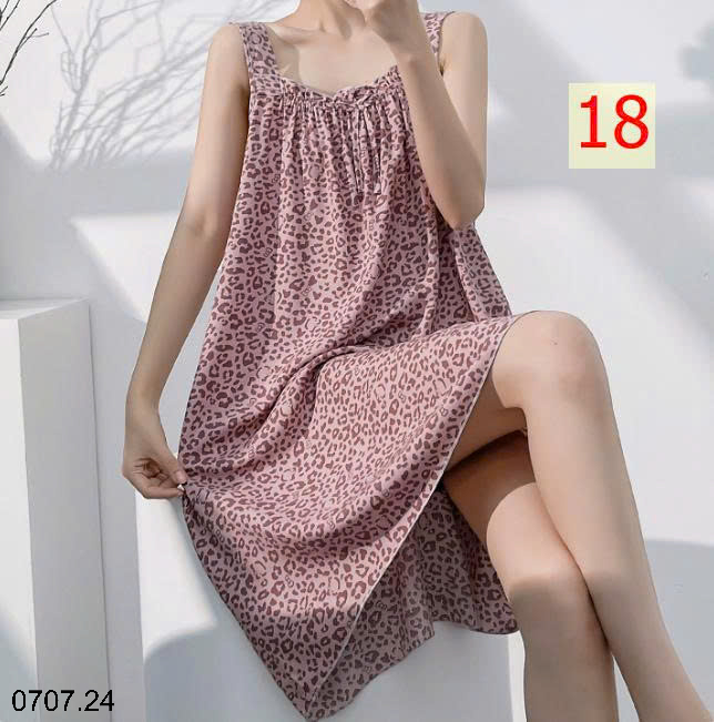 26HA0707.24 - VÁY LANH LỤA HAI DÂY MẶC NHÀ