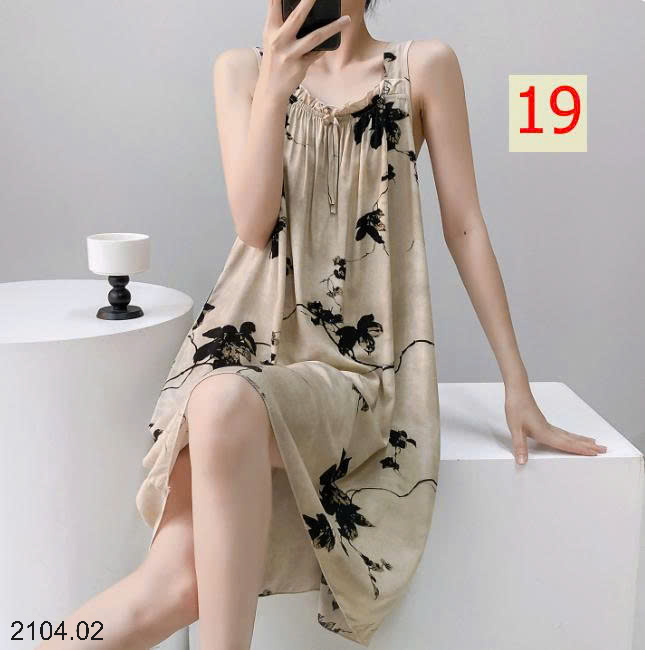 26HA2104.02 - VÁY LANH LỤA HAI DÂY BẢN TO
