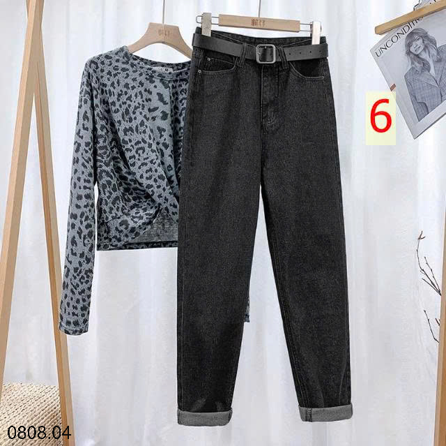 26HA0808.04 - QUẦN JEAN ỐNG ĐỨNG NỮ