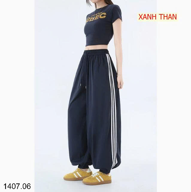 26HA1407.06 - QUẦN JOGGER KẺ SỌC KIỂU MỸ