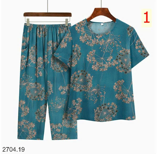 26HA2704.19 - BỘ HOA TRUNG NIÊN CHO MẸ