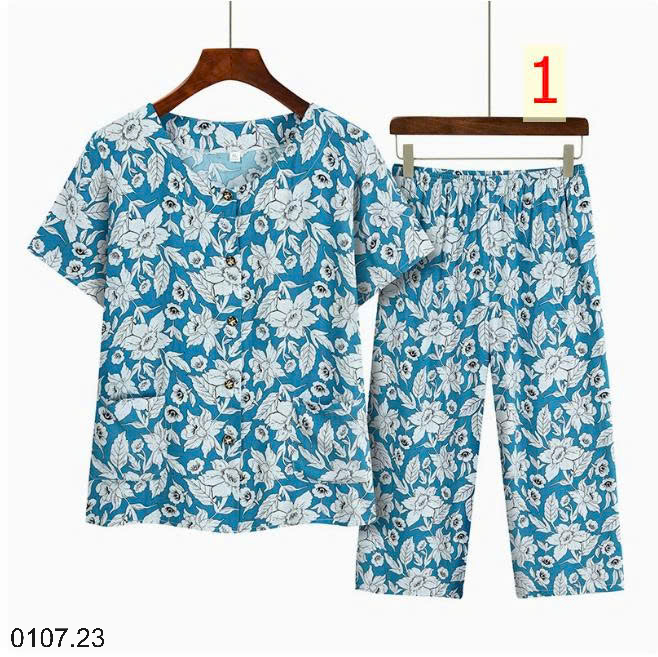 26HA0107.23 - BỘ HOA TRUNG NIÊN MẶC NHÀ CHO MẸ
