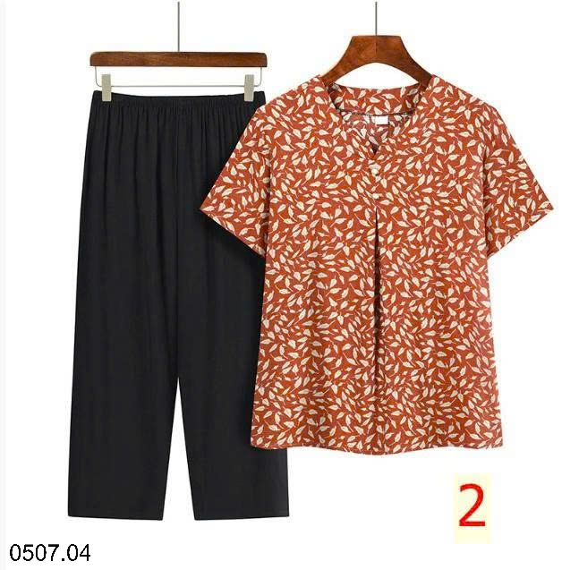 26HA0507.04 - BỘ HOA TRUNG NIÊN MẶC NHÀ CHO MẸ