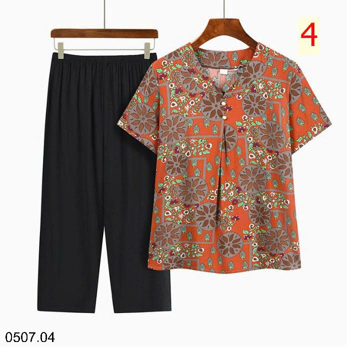 26HA0507.04 - BỘ HOA TRUNG NIÊN MẶC NHÀ CHO MẸ