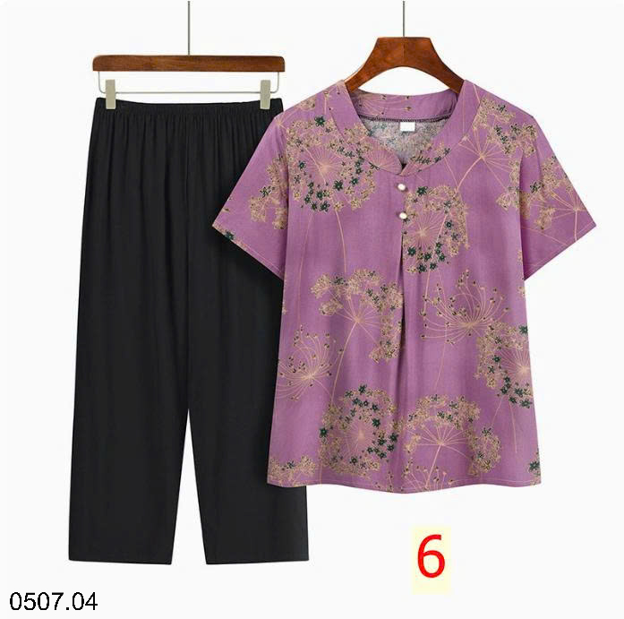 26HA0507.04 - BỘ HOA TRUNG NIÊN MẶC NHÀ CHO MẸ