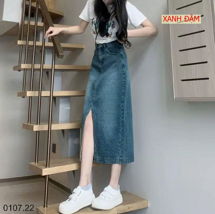 26HA0107.22 - CHÂN VÁY JEAN CHỮ A DÁNG DÀI XẺ TRƯỚC