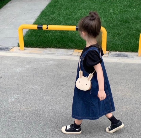 OD105 -  SÉT YẾM KÈM ÁO ĐEN CỘC TAY KIDS XINH XẮN