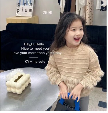 HH581 - ÁO LEN TRƠN CHO BÉ