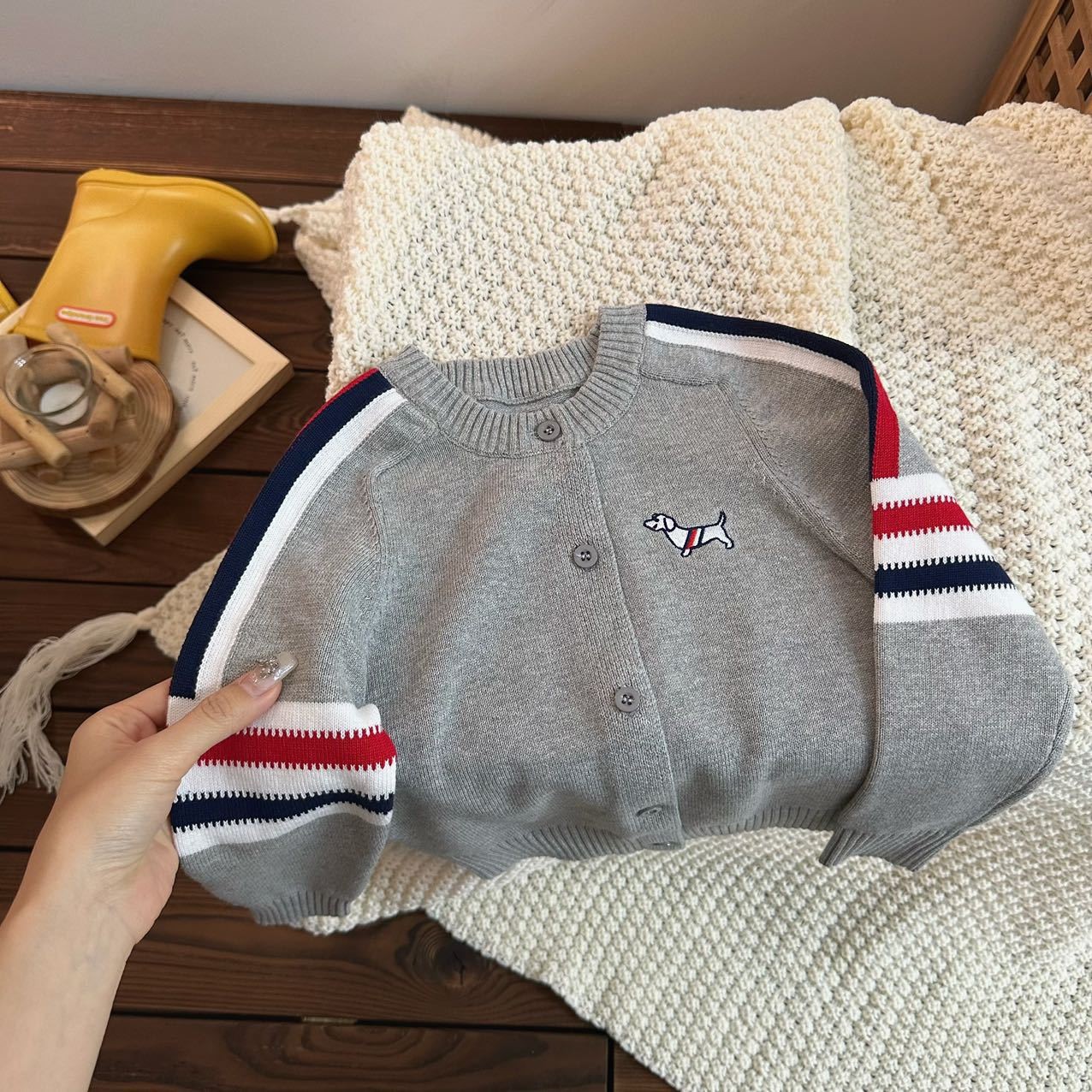 HH786 - ÁO CARDIGAN LEN BÉ TRAI