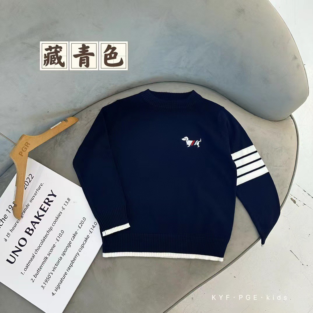 HH1484 - ❤ ÁO LEN THÊU GÂU GÂU