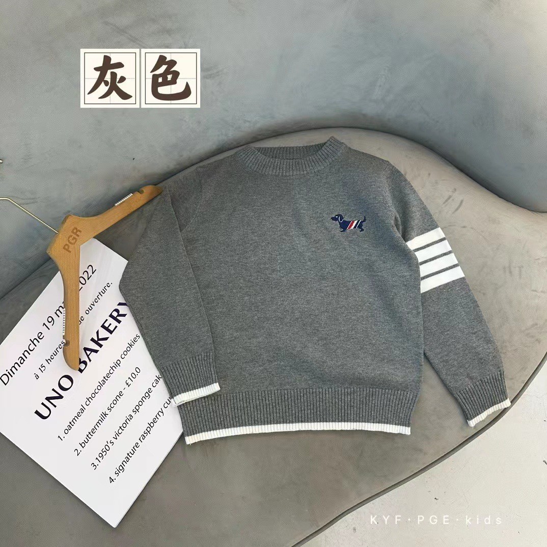 HH1484 - ❤ ÁO LEN THÊU GÂU GÂU