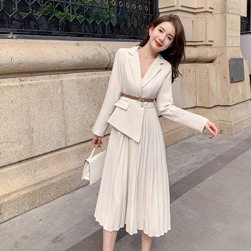 HA1596 - VÁY VEST XẾP LY KÈM BALET