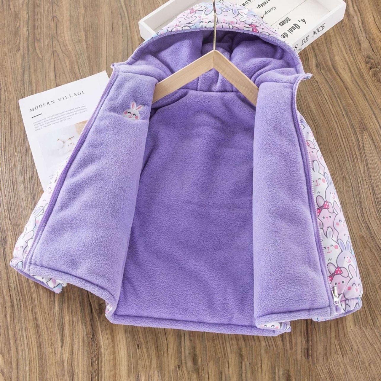 HH2095 - ÁO KHOÁC 2 MẶT HÌNH THỎ BÉ GÁI