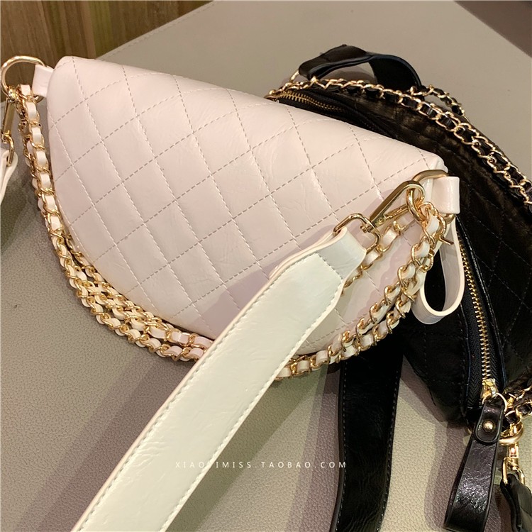 HA2592 - TÚI HẾN ĐEO NGỰC