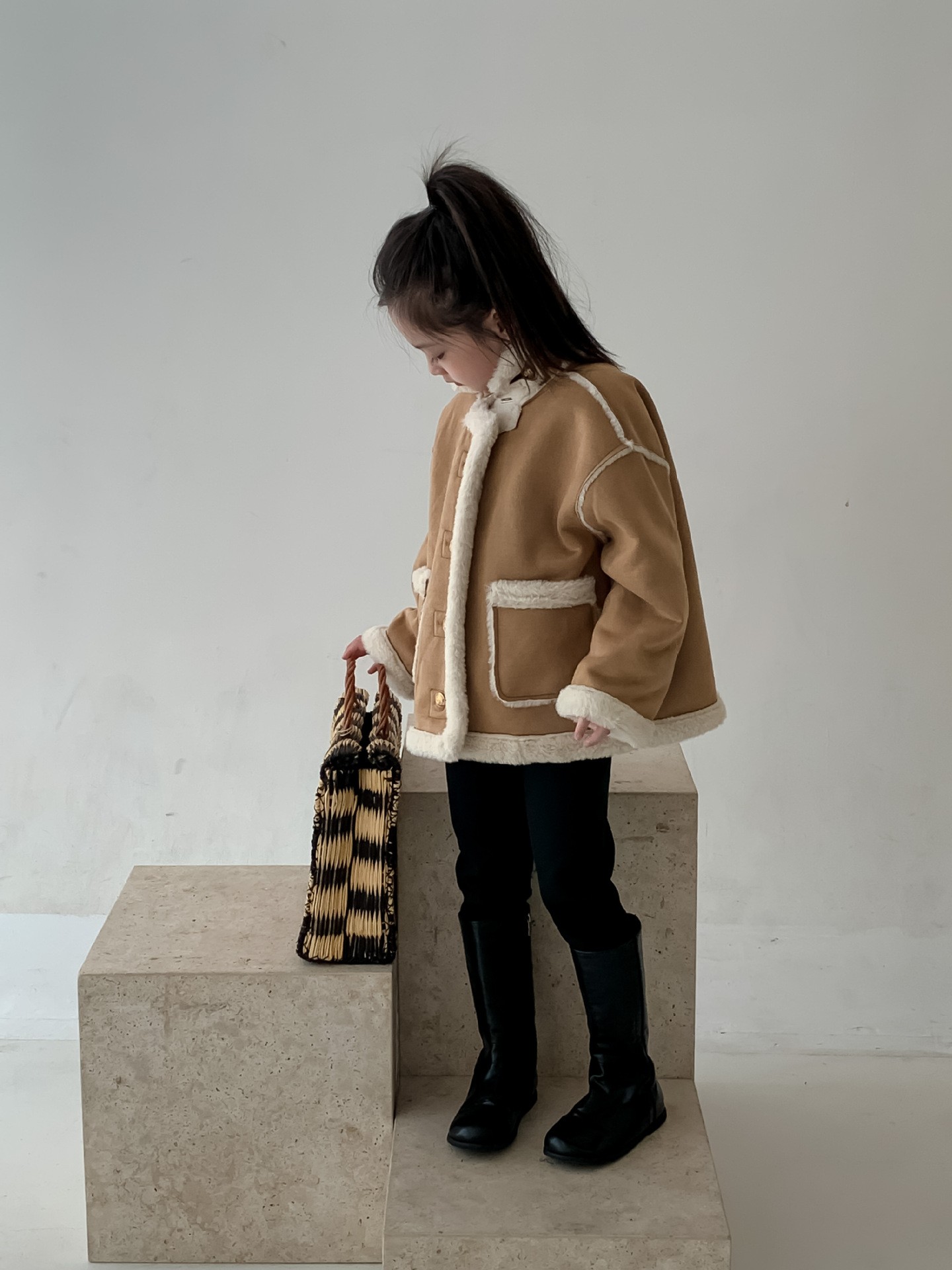 HH12107 - ÁO KHOÁC DA LỘN LÓT LÔNG BG
