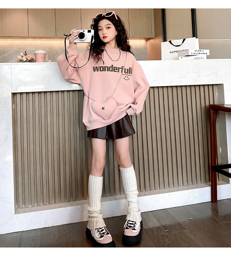 HH1111 - ÁO NỈ WONDER BÉ GÁI
