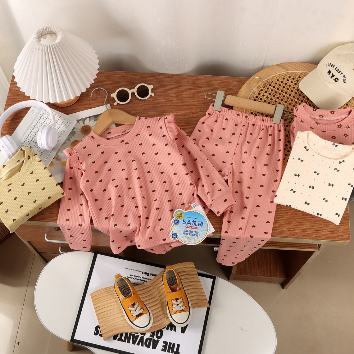 HA31101 - SET 2 BỘ NỈ BÉ GÁI