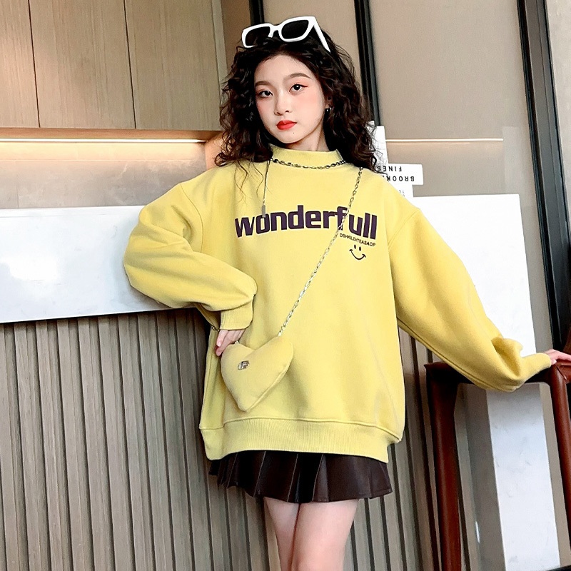 HH1111 - ÁO NỈ WONDER BÉ GÁI