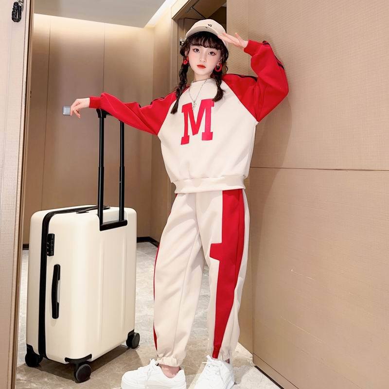 HH5115 - BỘ NỈ CHỮ M BÉ GÁI