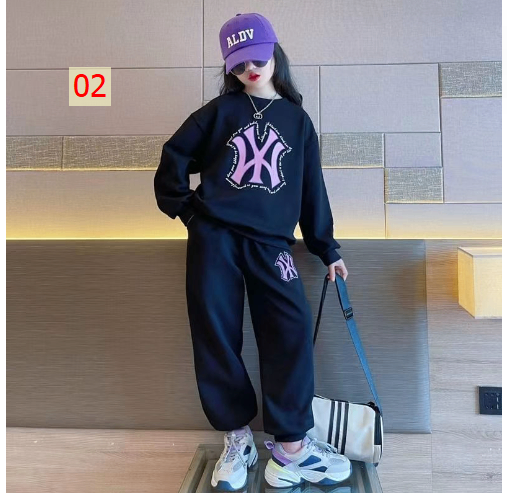 HH28115 - BỘ NỈ NY BÉ GÁI