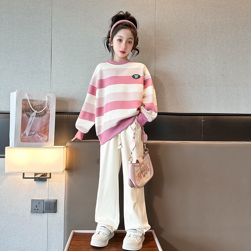 HH29118 - ÁO NỈ KẺ W BÉ GÁI