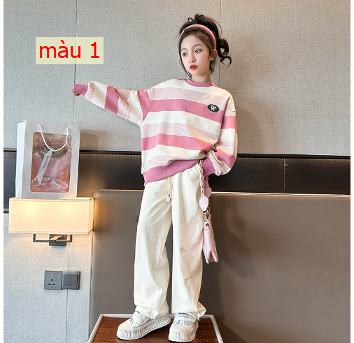 HH29118 - ÁO NỈ KẺ W BÉ GÁI