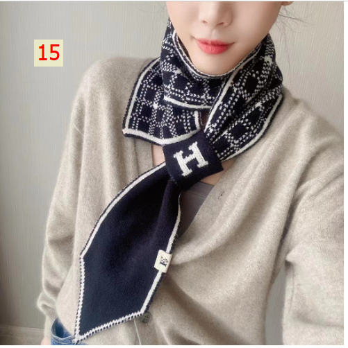 HA29113 - KHĂN QUÀNG CỔ CHỮ H