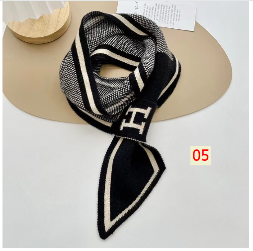 HA29113 - KHĂN QUÀNG CỔ CHỮ H