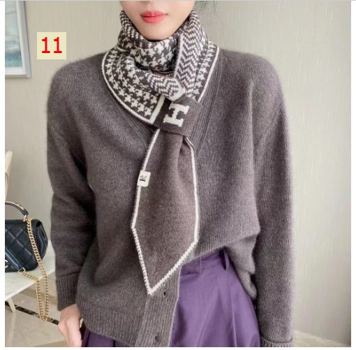 HA29113 - KHĂN QUÀNG CỔ CHỮ H