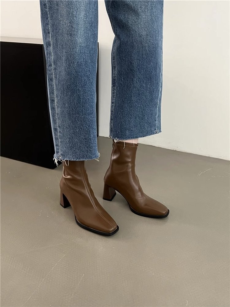 HH8123 - BOOT CỔ NGẮN THỜI TRANG
