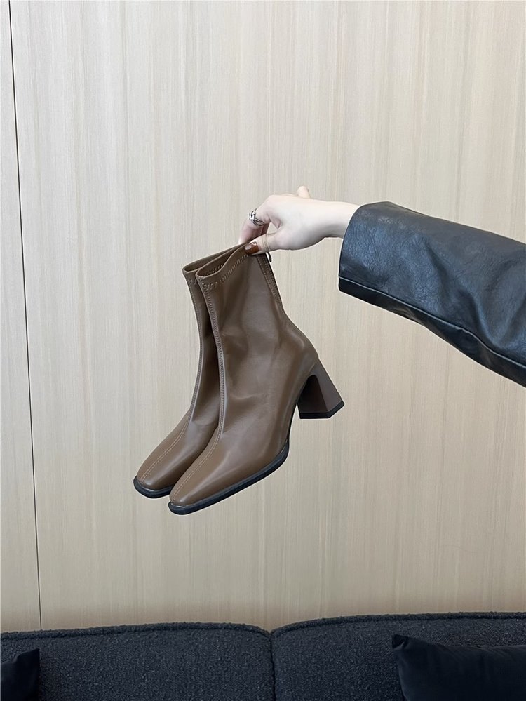 HH8123 - BOOT CỔ NGẮN THỜI TRANG