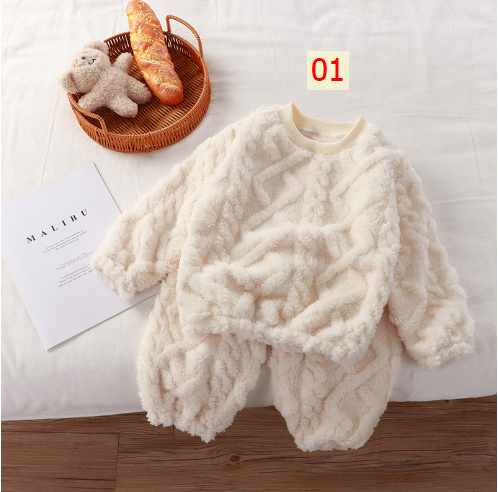 HA8123 - BỘ LÔNG CỪU CHO BÉ