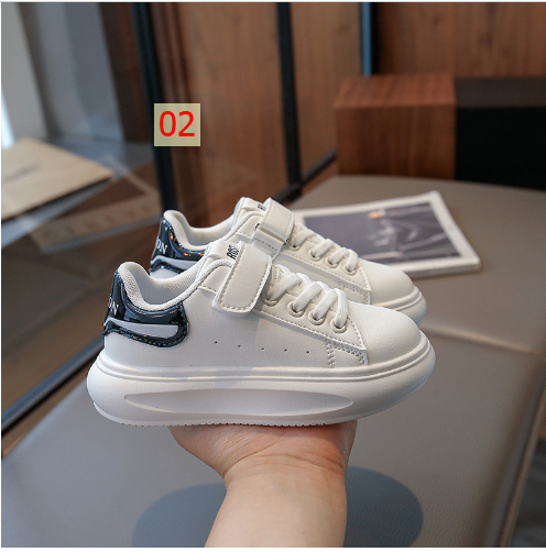 HH17121 - GIÀY THỂ THAO QUAI DÁN