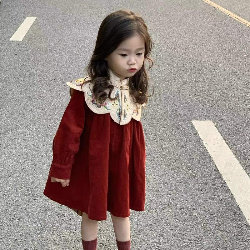 HA17123 - VÁY NHUNG THÊU CỔ PHONG CÁCH RETRO