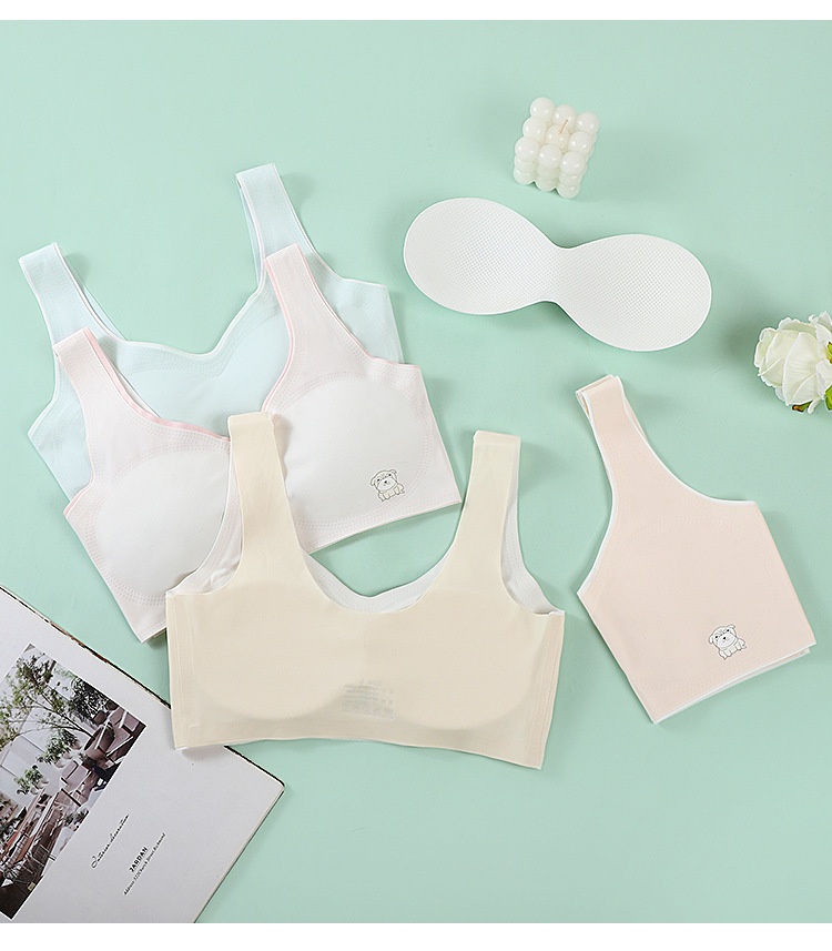 24HH51.07 - BRA BÉ GÁI LỚN KÈM MÚT