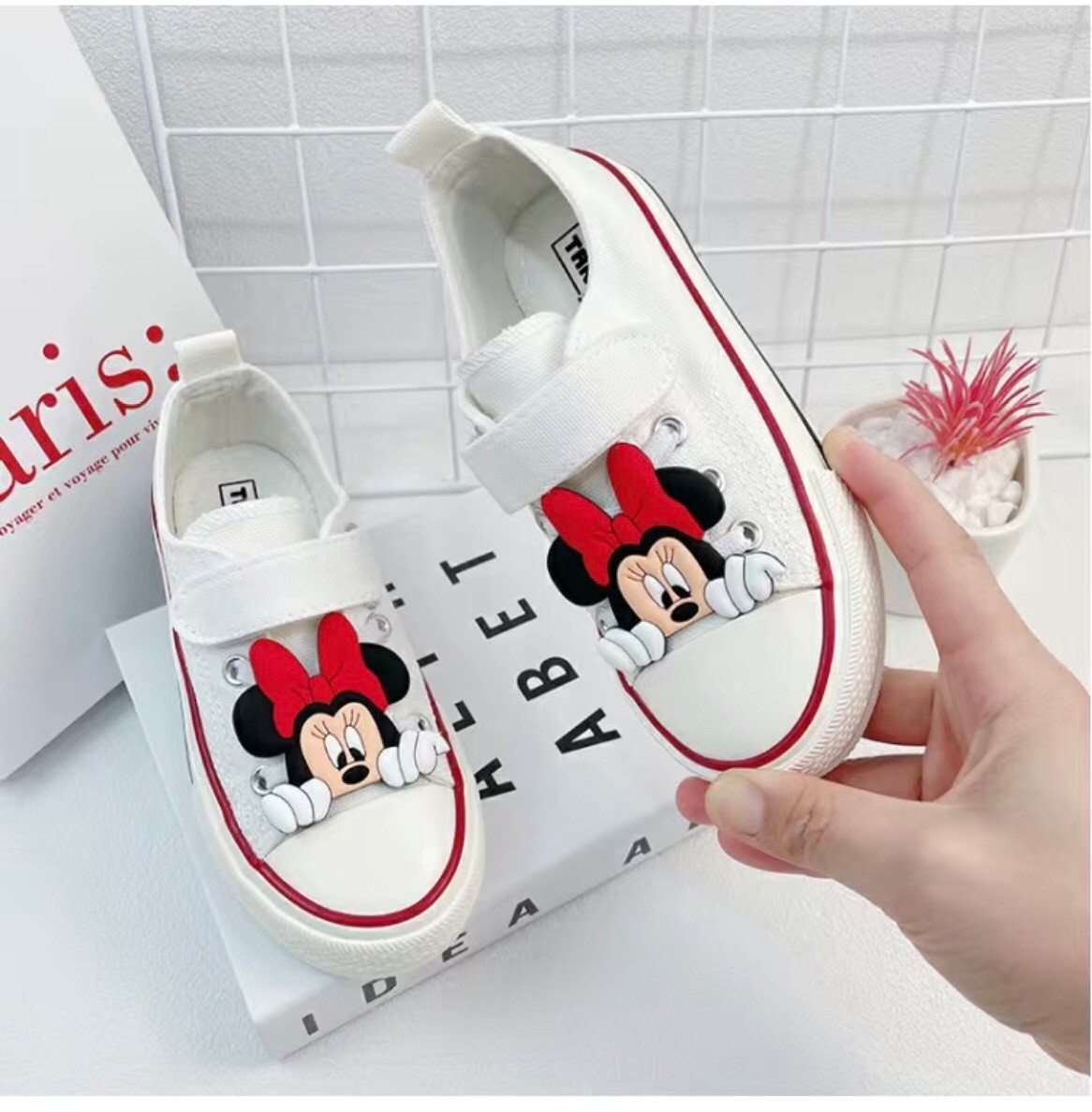 24HH111.12 - SNEAKER MICKEY CHO BÉ