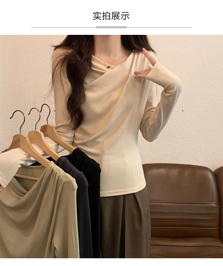 24HH131.03 - ÁO THUN CỔ CÁCH ĐIỆU