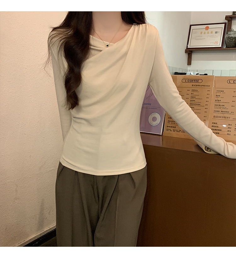 24HH131.03 - ÁO THUN CỔ CÁCH ĐIỆU