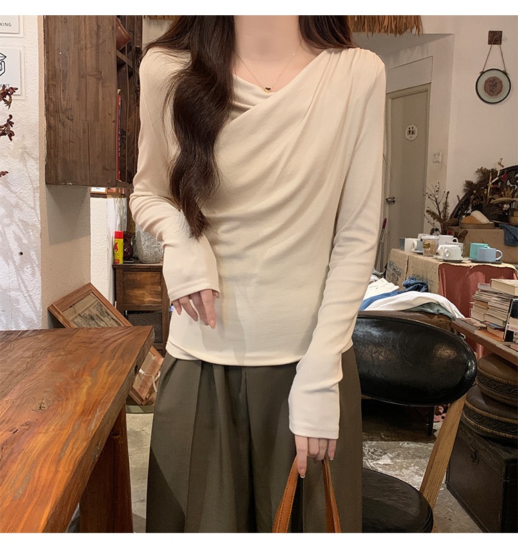 24HH131.03 - ÁO THUN CỔ CÁCH ĐIỆU