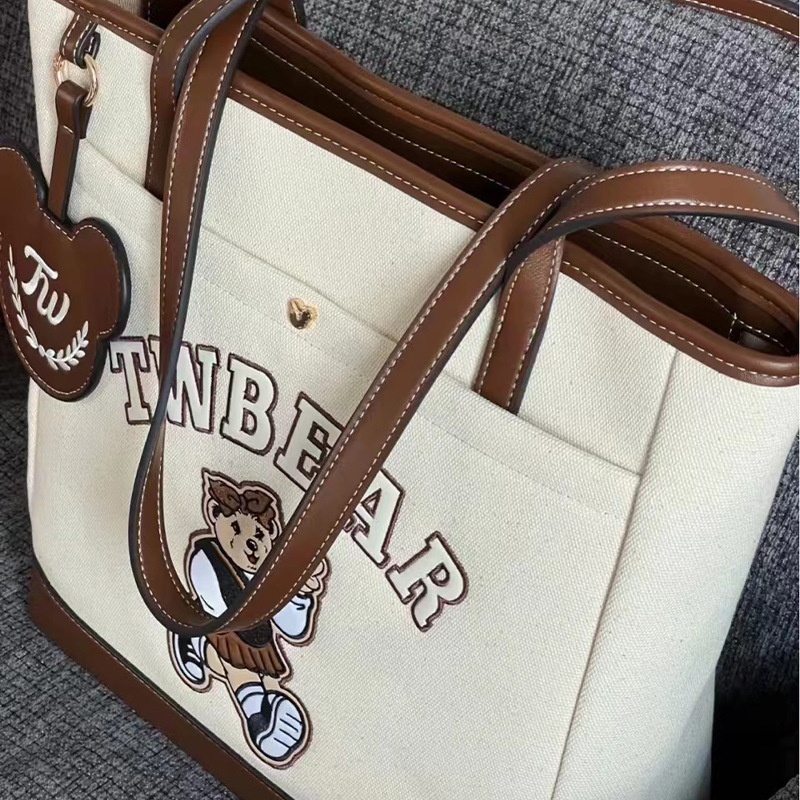 24HH151.10 - TÚI TOTE GẤU NỮ