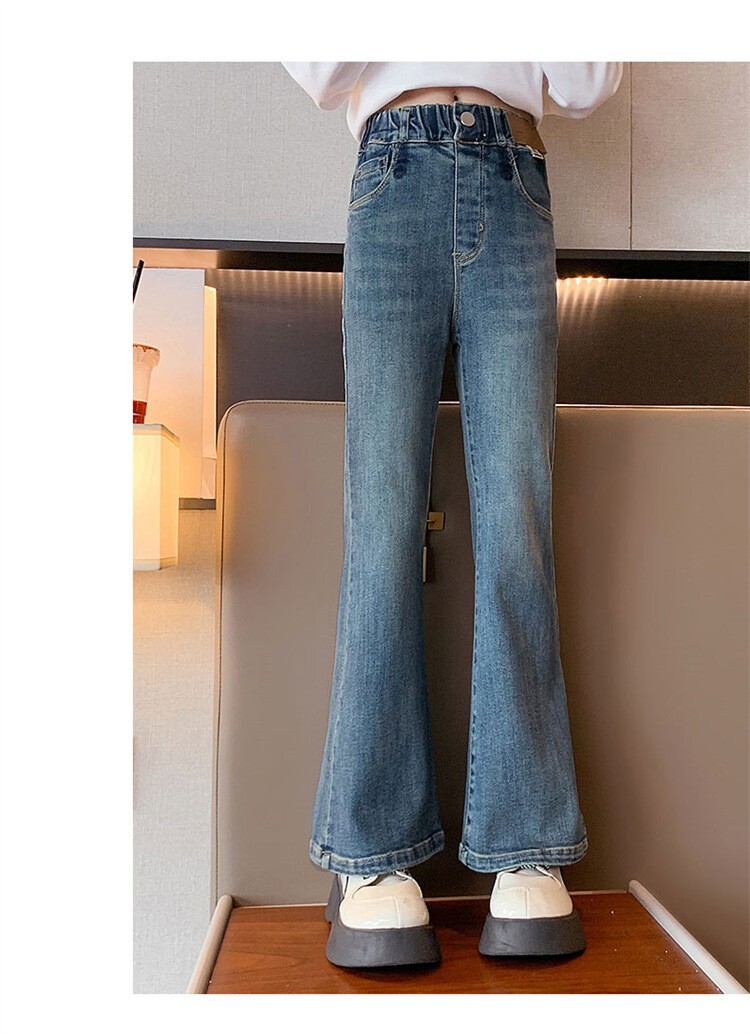 24HH151.01 - QUẦN JEAN ỐNG LOE BÉ GÁI