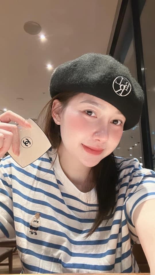 HAX2410 - SET 2 ÁO TRẮNG KẺ GẤU WHO FORM RỘNG CỰC CHẤT