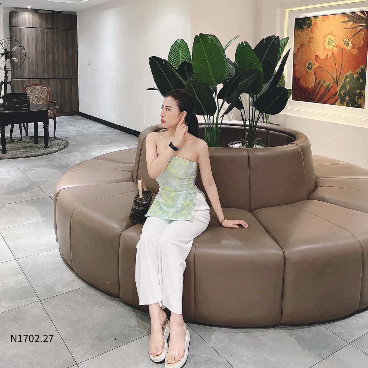 24HA192.08 - DÉP QUAI TRONG