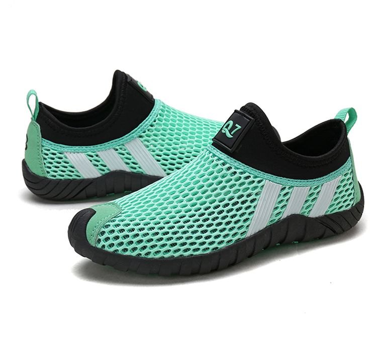 24HH272.06 - GIÀY LƯỚI THOÁNG KHÍ CHO BÉ