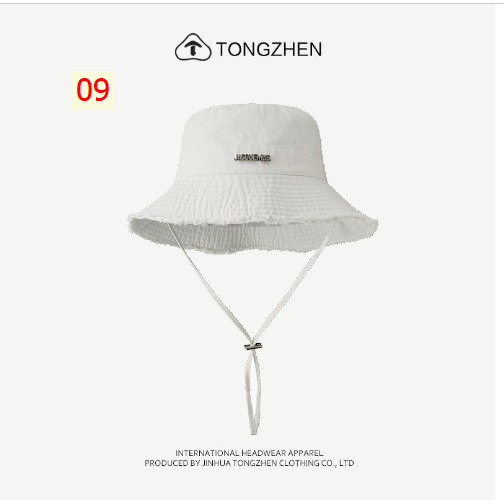 24HA13.08 - MŨ JACQUEMUS HOT HIT