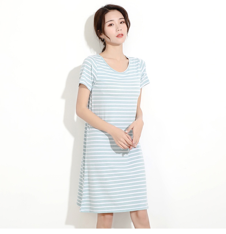 24HH33.10 - VÁY NGỦ KẺ KÈM ĐỆM NGỰC