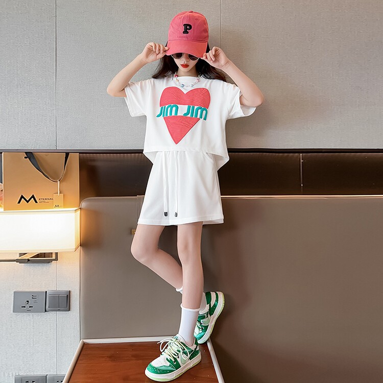 24HA185.03 - SET BỘ THỂ THAO CHỮ CHO BÉ GÁI