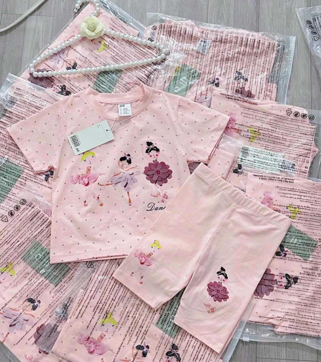 24HAVN07.103 - BỘ NGỐ HỒNG CÔNG CHÚA NHẢY MÚA CHO BÉ GÁI