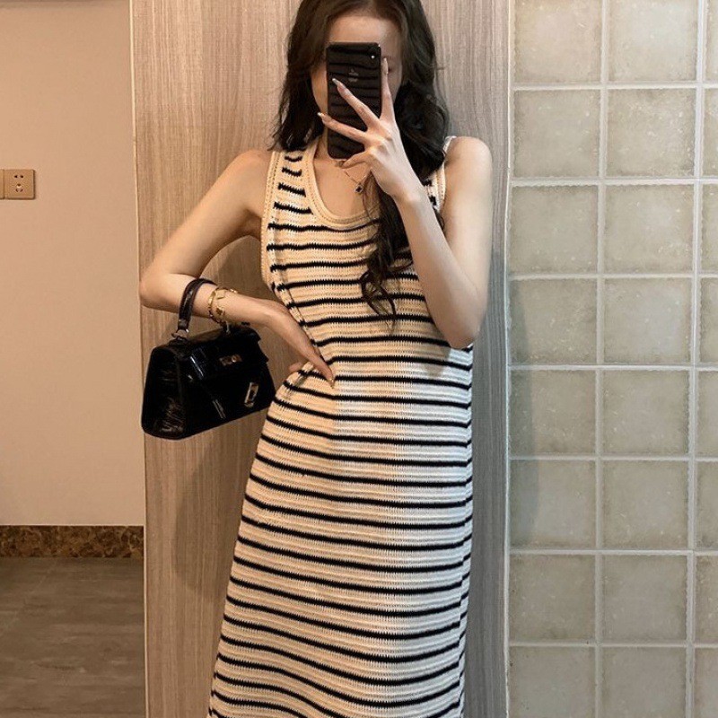24HA113.07 - VÁY BA LỖ CỔ TRÒN XẺ TÀ